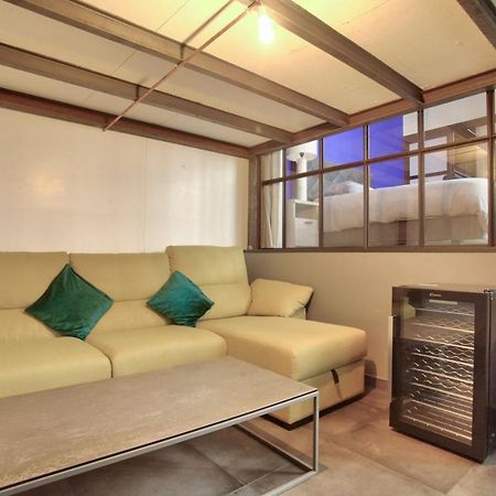 2 Bedrooms Le Marais Nazareth Paris Dış mekan fotoğraf