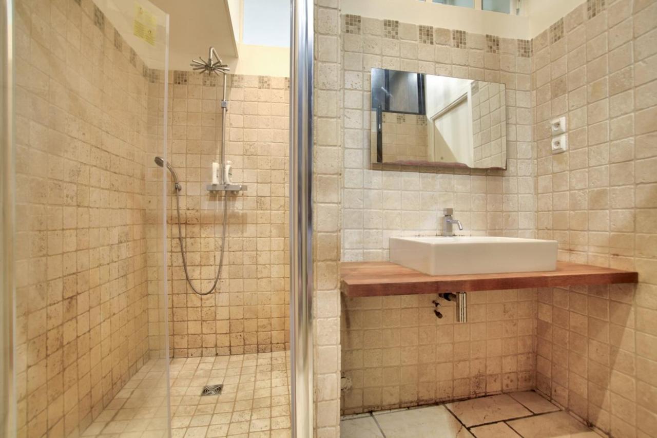 2 Bedrooms Le Marais Nazareth Paris Dış mekan fotoğraf